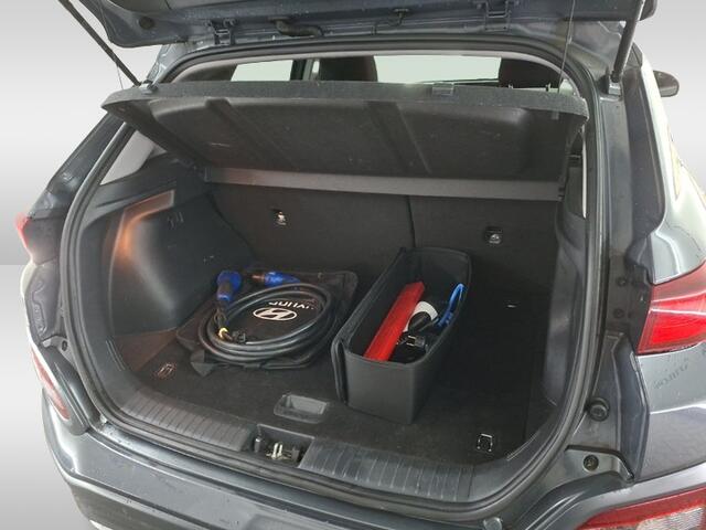 Hyundai Kona EV Fashion 64 kWh 2e-Eig. & Keurig-Onderh. BOVAG-Garantie. NL-Auto.