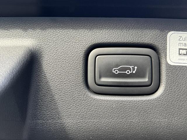 Hyundai Kona Electric Comfort Smart 65.4 kWh | Longrange | 3-Fase Lader | Warmtepomp | Dealeronderhouden | Fabrieksgarantie Hyundai tot 2029 | Elektrische Achterklep | Stoel & Stuurverwarming | Afnembare Trekhaak | Rijklaar Geleverd