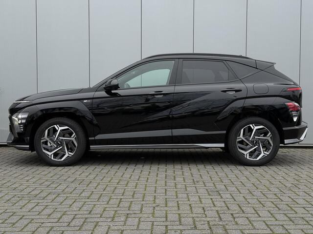 Hyundai Kona 1.6 GDI HEV N Line AUTOMAAT / Automatische Achterklep / 18" N-line LMV / Stoelverkoeling / Stuurverwarming / Stoelverwarming Voor + Achter / 360 Camera / Blindspot camera / Keyless Antry / NL auto /