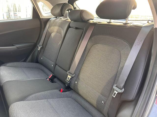 Hyundai Kona EV Comfort 64 kWh | SOH: 96,4% | 3 Fase |Warmtepomp | Navi | Adaptive CC | Climate |