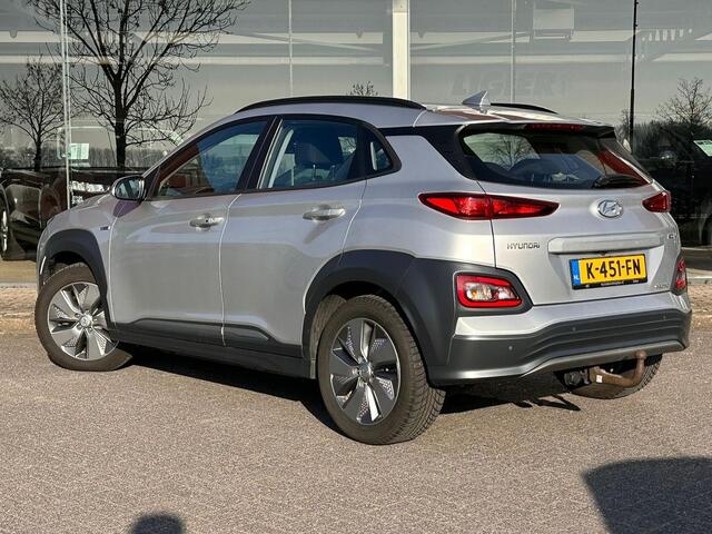 Hyundai Kona EV Comfort 64 kWh | SOH: 94,6% | Trekhaak | 3 Fase | Warmtepomp | Navi | Adaptive CC | Climate |