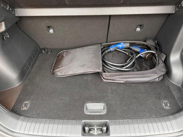 Hyundai Kona EV Fashion 64 kWh | SOH: 96,2% | 3 Fase | warmtepomp | Black Edition LM | HUD | Blindspot | Climate | Navi |