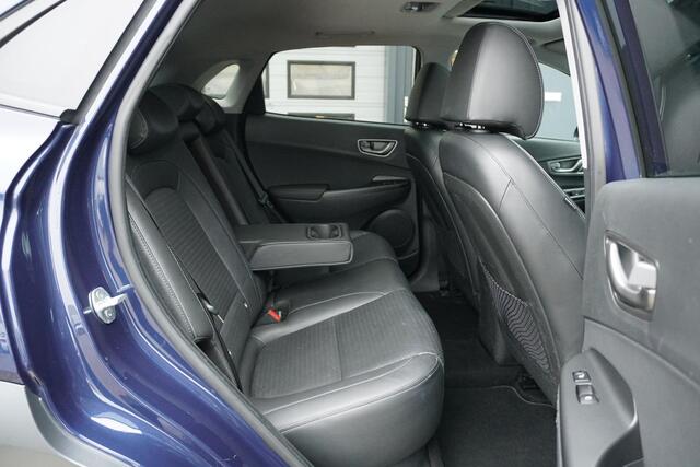 Hyundai Kona EV Premium Sky 64 kWh + PANODAK / STOELVENTILATIE / HEAD-UP