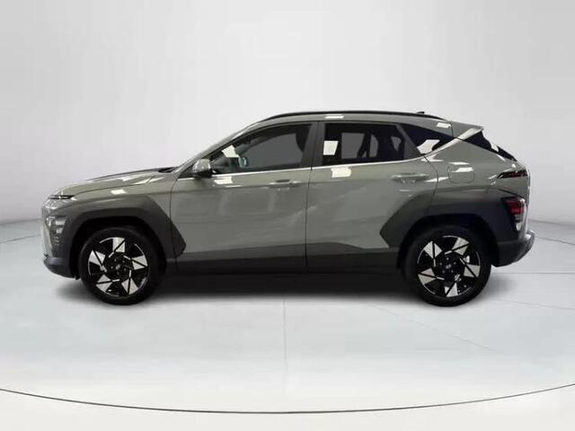 Hyundai Kona 1.6 GDI HEV Premium | Speciale Korting | Rijklaarprijs! | Elektrisch verstelbare stoelen | 360 camera | Apple CarPlay/Android Auto |