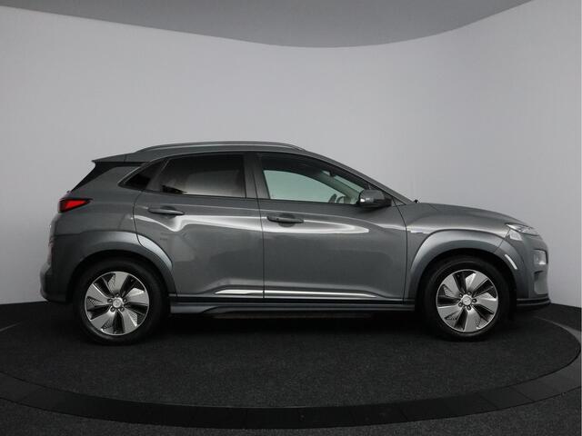 Hyundai Kona EV Premium 64 kWh Warmtepomp | Trekhaak