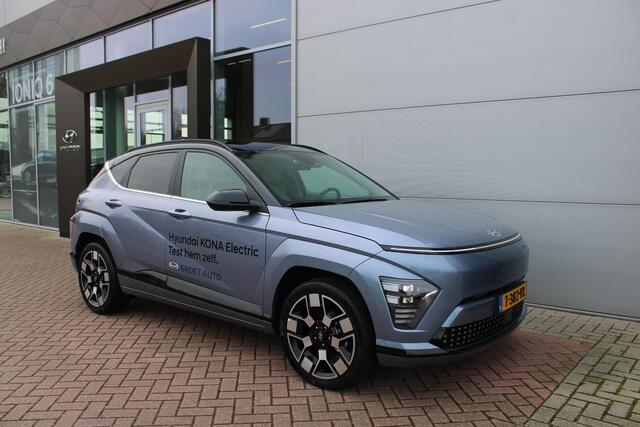 Hyundai Kona Electric Premium Sky 65.4 kWh Automaat Leer Airco 360 Camera Carplay Demo Nieuwstaat