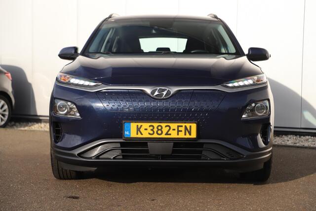 Hyundai Kona EV Comfort 64 kWh SOH 99.8% Navigatie Achteruitrijcamera Carplay Android Adaptive Cruise