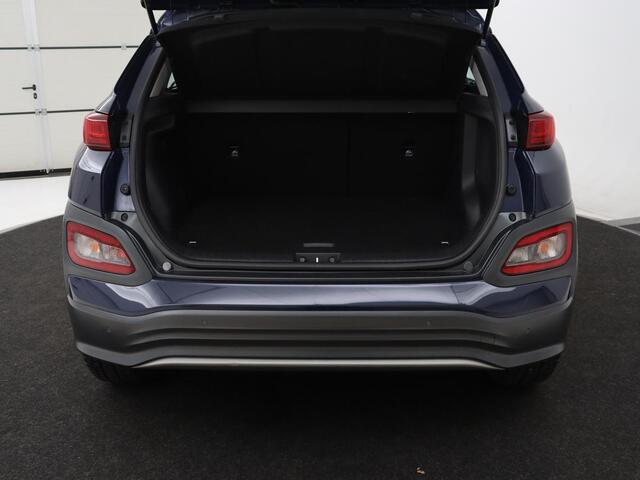 Hyundai Kona EV Comfort 64 kWh | SOH 100% | 3 Fase | Adaptive cruise | Krell Audio | Warmtepomp | Keyless | Camera | Carplay | Navigatie