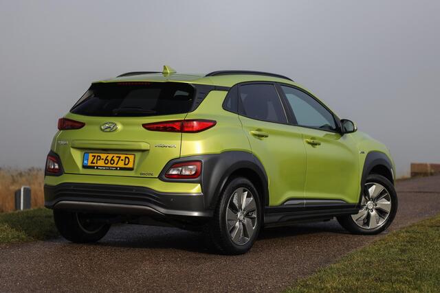 Hyundai Kona EV Premium 64 kWh ? Leder ? ACC ? LED