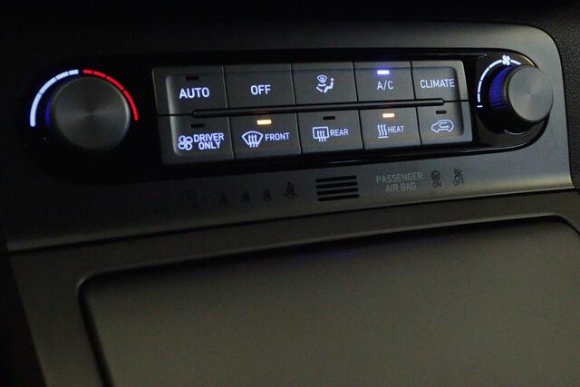 Hyundai Kona EV Fashion 64 kWh | NAVI | CAMERA + PDC | STUUR/STOELVERW | ADAP CRUISE | LANE-ASSIST / WARNING |