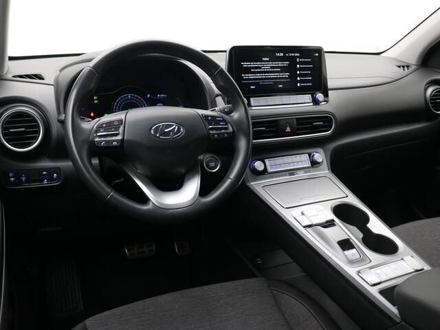 Hyundai Kona EV Fashion 64 kWh / 482 KM WLTP / Cruise Control / Climate Control / Achteruitrijcamera / Navigatie / Apple Carplay / Dealeronderhouden /