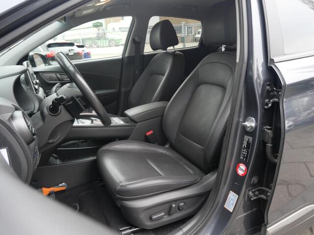Hyundai Kona EV Premium 64 kWh | SOH 94,8% | Stoelverwarming/ventilatie | Navi | Clima | Cruise |
