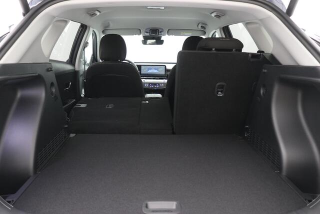 Hyundai Kona 1.6 GDI HEV Comfort Smart / ¤ 2500,- Voordeel / Rijklaarprijs / Direct Leverbaar / Navigatie / 18" LMV / Adaptieve Cruise Control / Parkeersensoren voor en achter