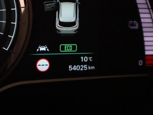 Hyundai Kona EV Premium Two-Tone 64 kWh SOH ACCU 99% | Apple Carplay/Android Auto | Stuur-& Stoelverwarming | Navigatie | Leder | Camera |