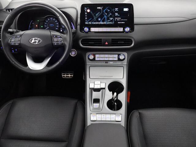 Hyundai Kona EV Premium 64 kWh | Schuif-Kanteldak | Stuur-& Stoelverwarming | Apple Carplay&AndroidAUTO | Leder | Camera |