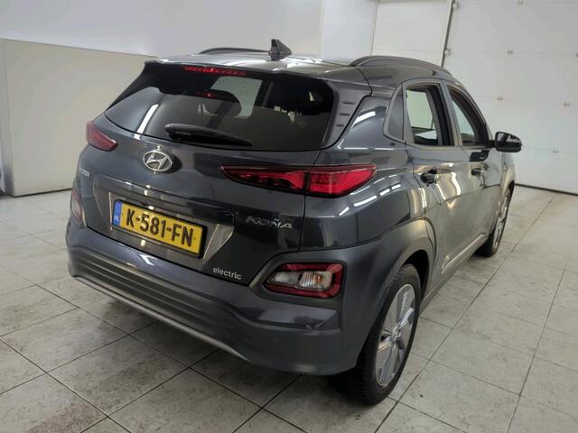 Hyundai Kona EV Fashion 64 kWh NL-AUTO | SOH 100% | NAVI | CAMERA