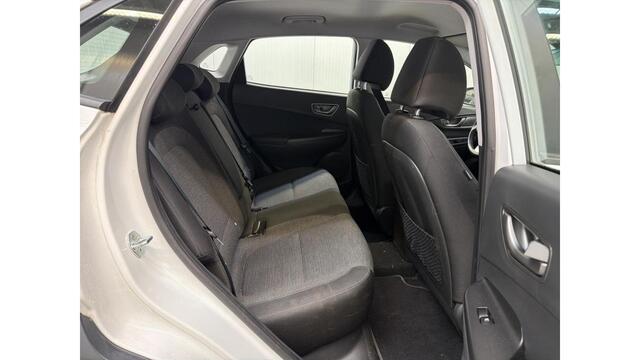 Hyundai Kona EV Comfort 64 kWh 3-Phase | Navi | Camera | Krell Sound |