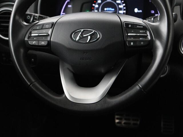 Hyundai Kona EV Fashion 64 kWh | SOH 100% | 3 Fase | Head-Up | Camera | Adaptive cruise | Krell Audio | Wamtepomp | Carplay | Navigatie | Bluetooth