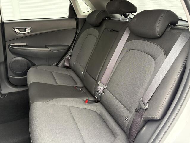 Hyundai Kona EV Fashion 39 kWh / Trekhaak afn. / Airco (automatisch) / Apple Carplay/Android Auto / Lichtmetalen velgen 17" /