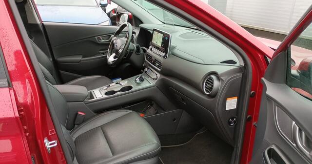 Hyundai Kona EV Limited 64 kWh 3-Fase 2e-Eig. & Keurig-Onderh. BOVAG-Garantie. NL-Auto.