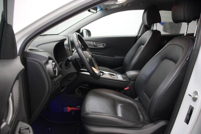 Hyundai Kona Electric Premium 64 kWh Fase 3 - Carplay, Camera, Leer, Stoelverw. SOH 97,1%