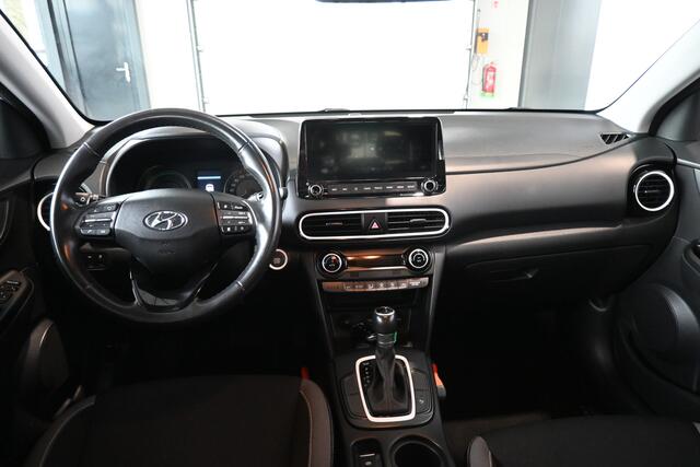 Hyundai Kona 1.6 GDI HEV Fashion Automaat Navigatie Carplay Head Up Goed Onderhouden! Inruil Mogelijk!
