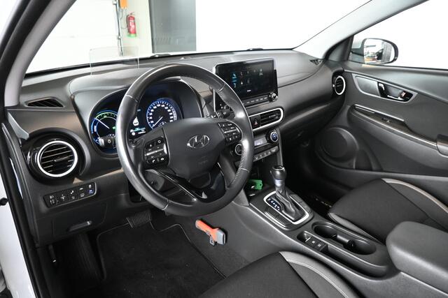 Hyundai Kona 1.6 GDI HEV Fashion Automaat Navigatie Carplay Head Up Goed Onderhouden! Inruil Mogelijk!