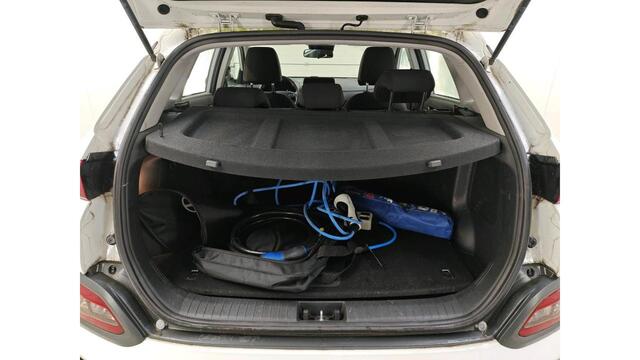 Hyundai Kona EV Comfort 64 kWh | 44400 Km !