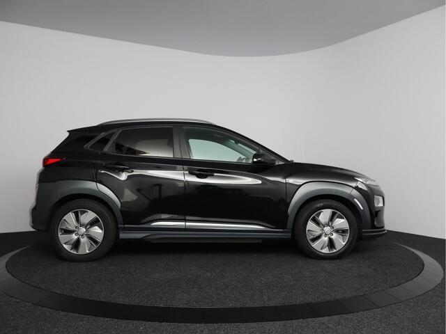 Hyundai Kona EV Fashion 64 kWh | Navigatie | Achteruitrijcamera |