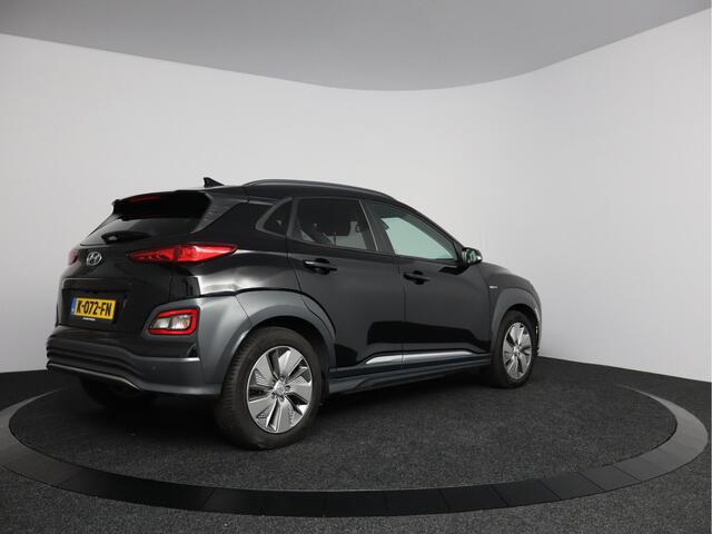 Hyundai Kona EV Fashion 64 kWh | Navigatie | Achteruitrijcamera |