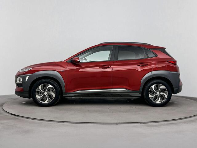 Hyundai Kona 1.6 GDI HEV Fashion | Trekhaak 1300kg | Parkeersensoren achter met camera | navigatie | Apple Carplay Andriod auto |