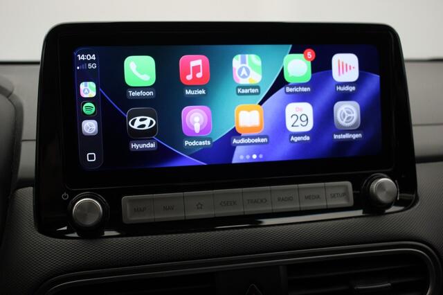 Hyundai Kona Comfort 64 kWh - Carplay, Navi, Cruise, Camera, Trekhaak, SOH 100%