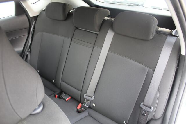 Hyundai Kona 1.6 GDI HEV Comfort Keyless entry Airco l Cruise control l Navigatie l AppleCarPlay/AndroidAuto l Parkeer camera