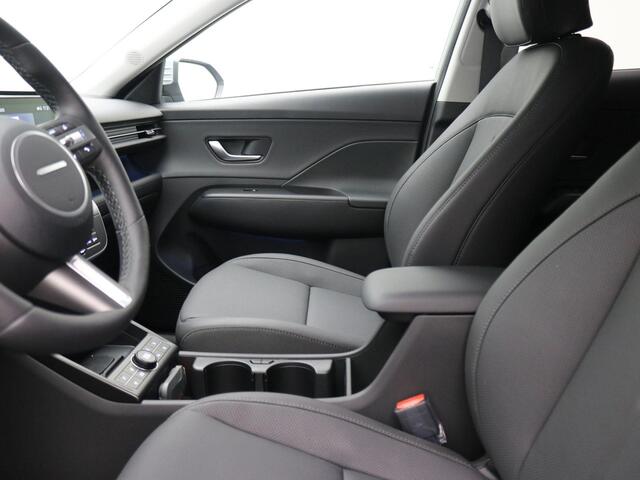 Hyundai Kona 1.6 GDI HEV Premium / ¤3.000,- Voordeel / 360º Camera / Lederen Bekleding / Elektrische Stoelen met Geheugen / / Stoel Verwarming+Verkoeling / Keyless / Head-Up Display /