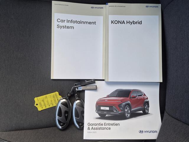 Hyundai Kona 1.6 GDI HEV Comfort Smart Automaat / Stuur- & Stoelverwarming / Apple Carplay Android Auto / Achteruitrijcamera / Keyless Entry/Start / Adaptief cruise control / Climate control / Navigatie / Parkeersensoren voor en achter /