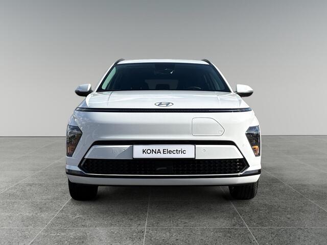 Hyundai Kona Electric Pure Edition Long Range 64.8kWh 204pk | STOEL + STUURVERW. | ADAPTIVE CRUISE | CAMERA | APPLE CARPLAY / ANDROID AUTO |