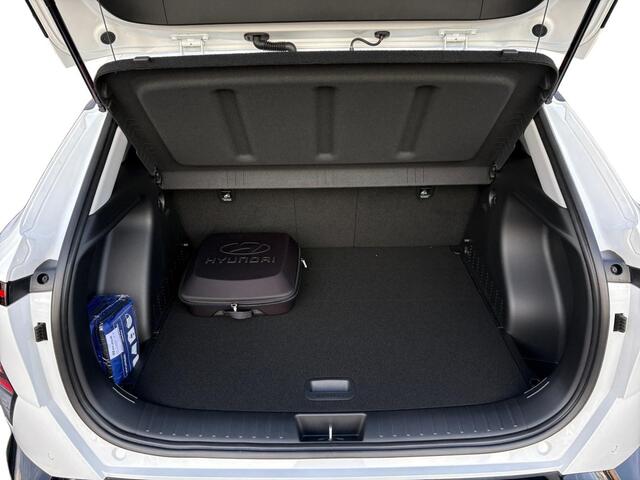 Hyundai Kona Electric Pure Edition Long Range 64.8kWh 204pk | STOEL + STUURVERW. | ADAPTIVE CRUISE | CAMERA | APPLE CARPLAY / ANDROID AUTO |