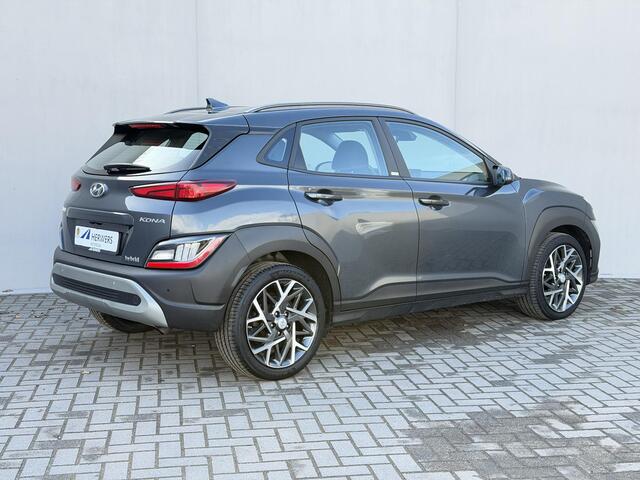 Hyundai Kona 1.6 GDI HEV Fashion Automaat / Dealer Onderhouden / Navigatie / Camera / Adaptieve Cruise / Stoel Verwarming / Stuurwiel Verwarming / DAB / Keyless / Krell Audio / 18'' LM Velgen /