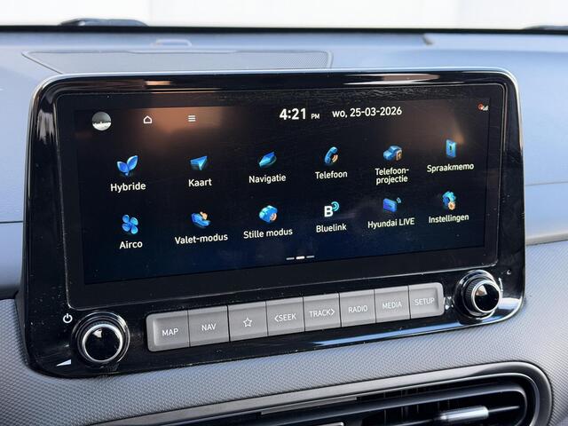 Hyundai Kona 1.6 GDI HEV Fashion Automaat / Dealer Onderhouden / Navigatie / Camera / Adaptieve Cruise / Stoel Verwarming / Stuurwiel Verwarming / DAB / Keyless / Krell Audio / 18'' LM Velgen /