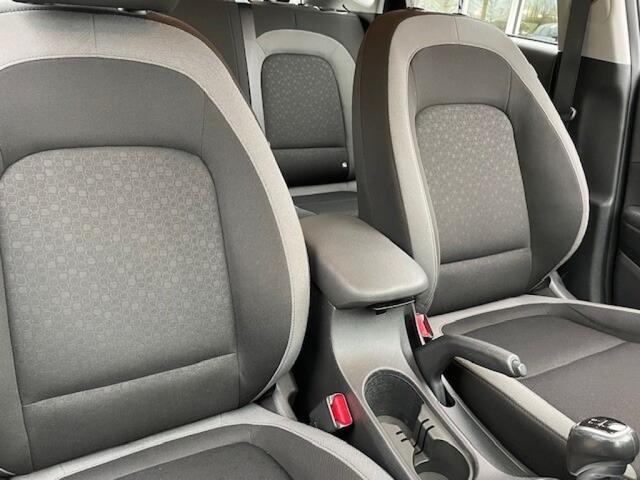 Hyundai Kona 1.0 T-GDI Comf Navigatie Trekhaak Airco ECC PDC Camera Multimedia