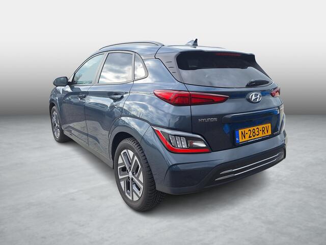 Hyundai Kona EV Fashion 64 kWh | SOH: nnb | 3 Fase | Warmtepomp | Blindspot | Navi | Camera |