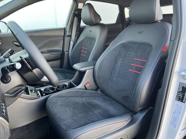 Hyundai Kona 1.6 GDI HEV N Line / Stoelverkoeling / Stuurverwarming / Stoelverwarming Voor + Achter / Snel Leverbaar! /