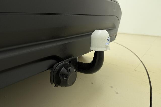 Hyundai Kona 1.0T Comfort | Trekhaak | Climate control | Camera | Parkeersensoren | Lichtmetalen velgen | Cruise control | Dakrails