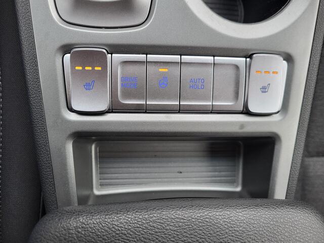 Hyundai Kona EV Comfort 39kWh /SOH 100%/ 3 Fasen Laden /CCS Snelladen / Dealer onderhouden / Apple Carplay / Android Auto / Camera / Kreil audio / DAB / Stuur- en stoelverwarming voor