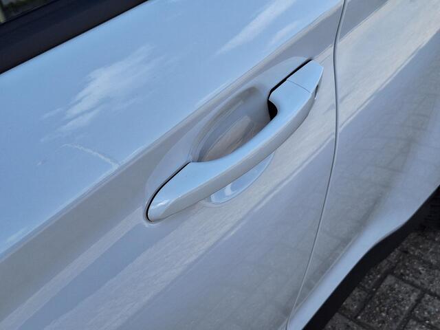 Hyundai Kona 1.6 GDI HEV Comfort | Automaat | Apple Carplay | Cruise Control | Climate Control | Parkeercamera | 36Mnd. Garantie | Rijklaar! |