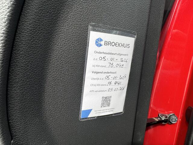 Hyundai Kona EV Premium 64 kWh Trekhaak | Leder | Stoel&Stuurverw + Koeling | Navi | Camera