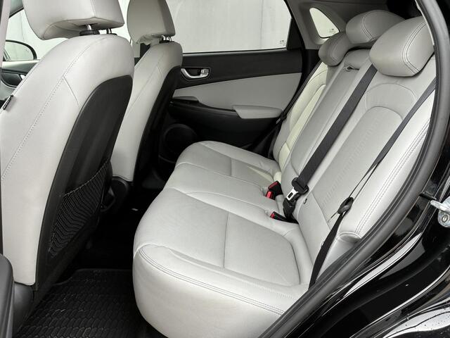 Hyundai Kona EV Fashion Design 64 kWh / SOH 100% / Lederen bekleding / 8 Jaar batterijgarantie / Navigatie / Apple Carplay/Android Auto / Stolverwarming / Head up display / Adaptieve Cruise Control /