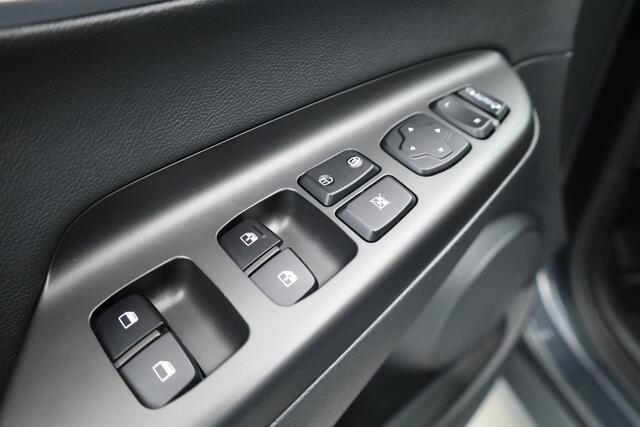 Hyundai Kona EV Premium 64 kWh | SOH 96,3% | Stoelverw./vent. | Afn. Trekhaak | Krell Audio | Camera | HUD | Adapt. Cruise