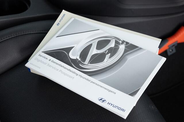 Hyundai Kona 1.6 GDI HEV Premium Automaat Hybrid | LEDER ? 1e Eigenaar .