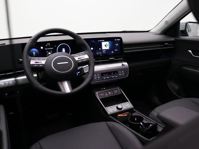 Hyundai Kona 1.6 GDI HEV Premium Sky / Panoramadak / Adaptieve Cruise Control / Elektrisch Verstelbare Voorstoelen / Memory Seats / 360 Camera / BOSE Geluid / Dashcam Voor+Achter / 1ste eigenaar /